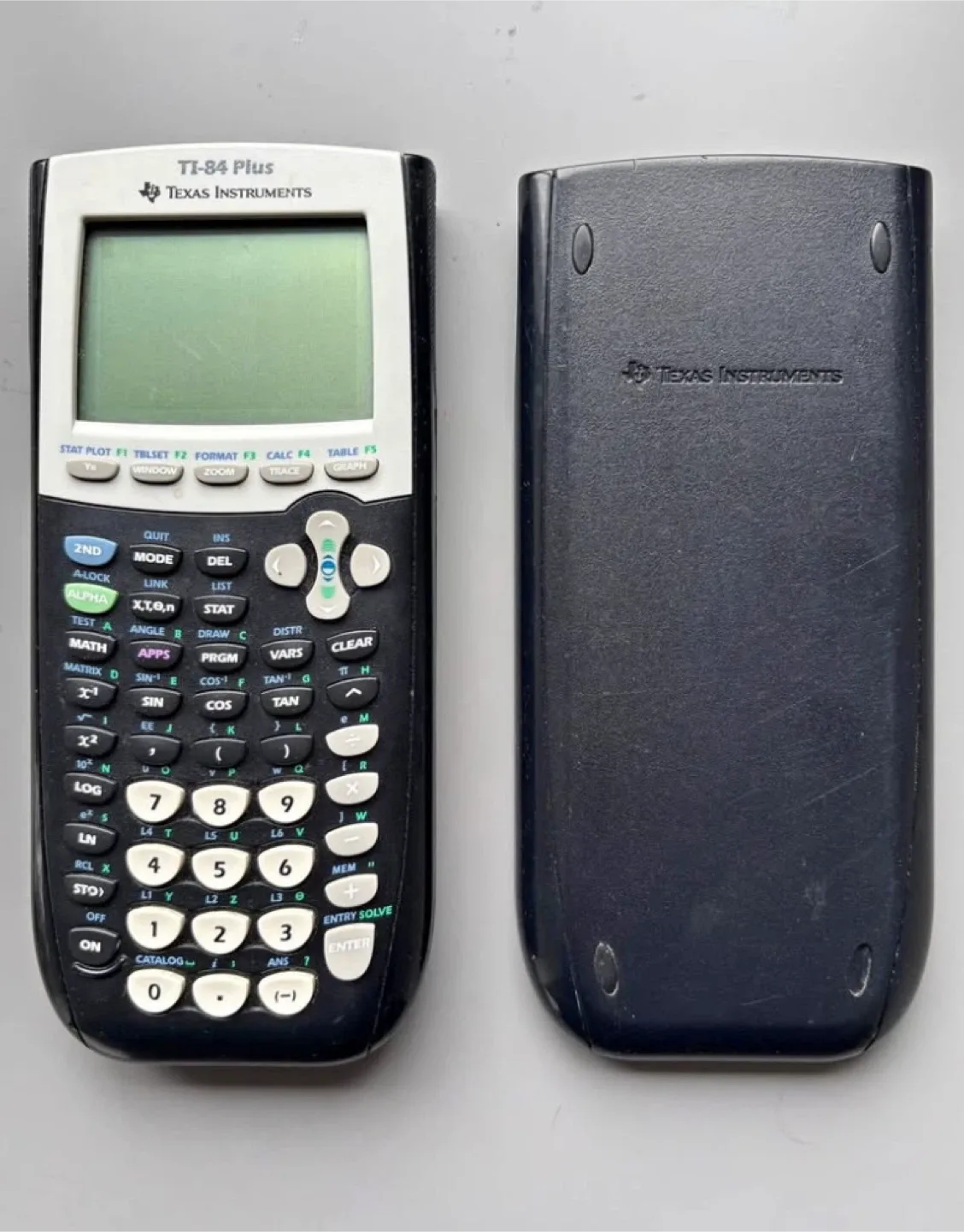 🥕 Texas Instruments TI-84 Plus Graphics Calculator image indicator(2)