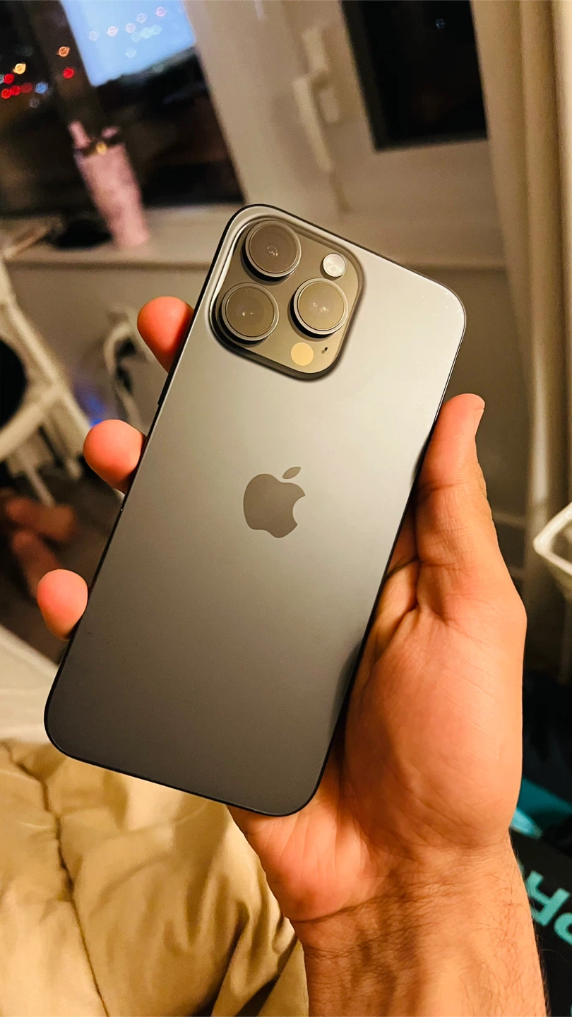 iPhone 15 Pro Max negotiable - photo 3