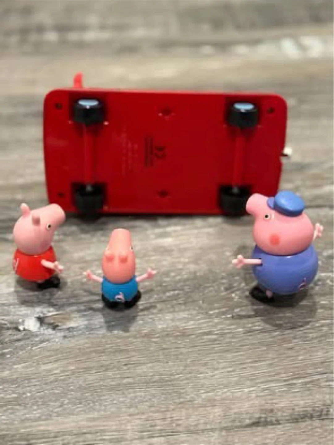 Peppa Pig Family Car Toy Set - Grandpa Peppa & George image indicator(3)