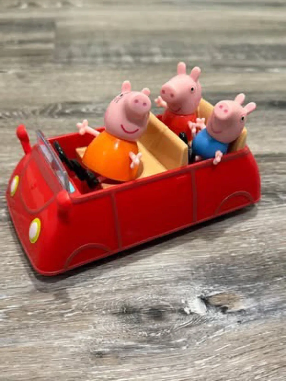 Peppa Pig Family Car Toy with Mommy Peppa & George image indicator(2)