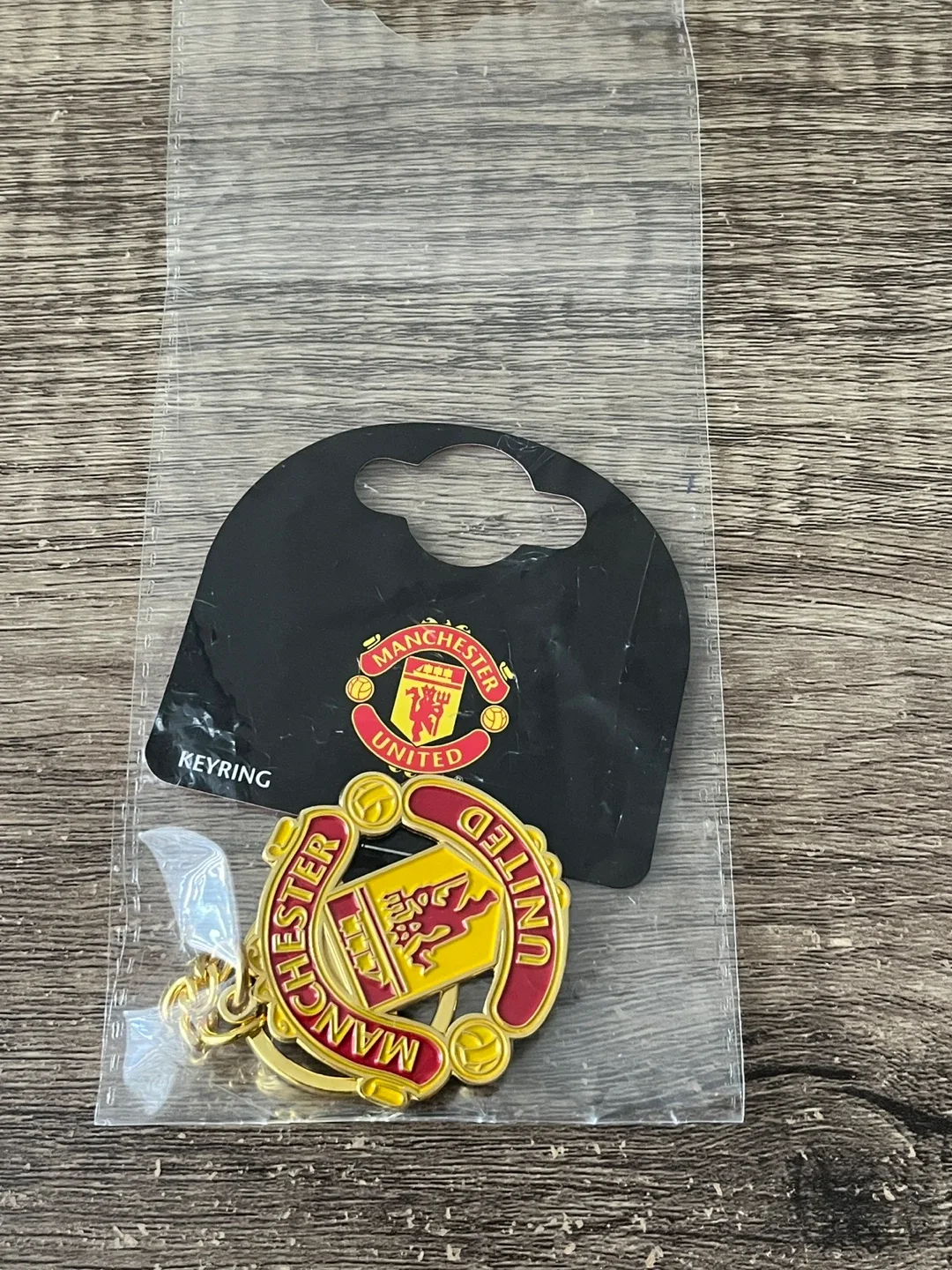 Manchester United Keyring (NEW) thumbnail