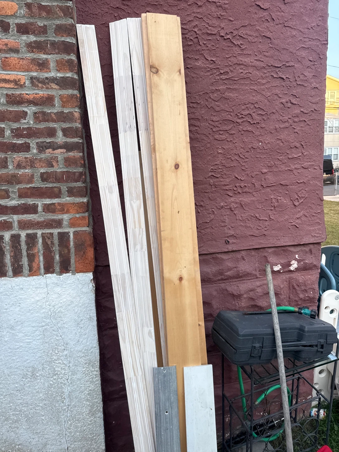 Wood molding metal corner and saddle wood and porcelain - photo 2