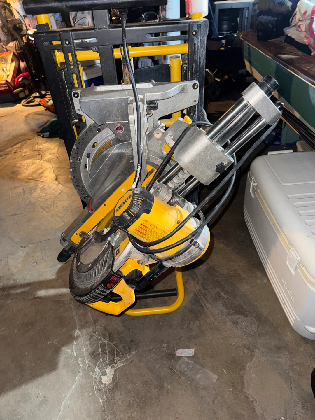 DeWalt 12" Sliding Compound Miter Saw with Stand