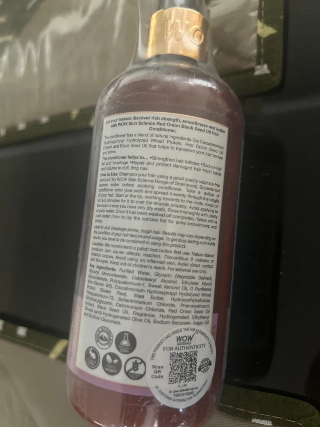 WOW Skin Science Red Onion & Black Seed Oil Hair Conditioner - photo 2