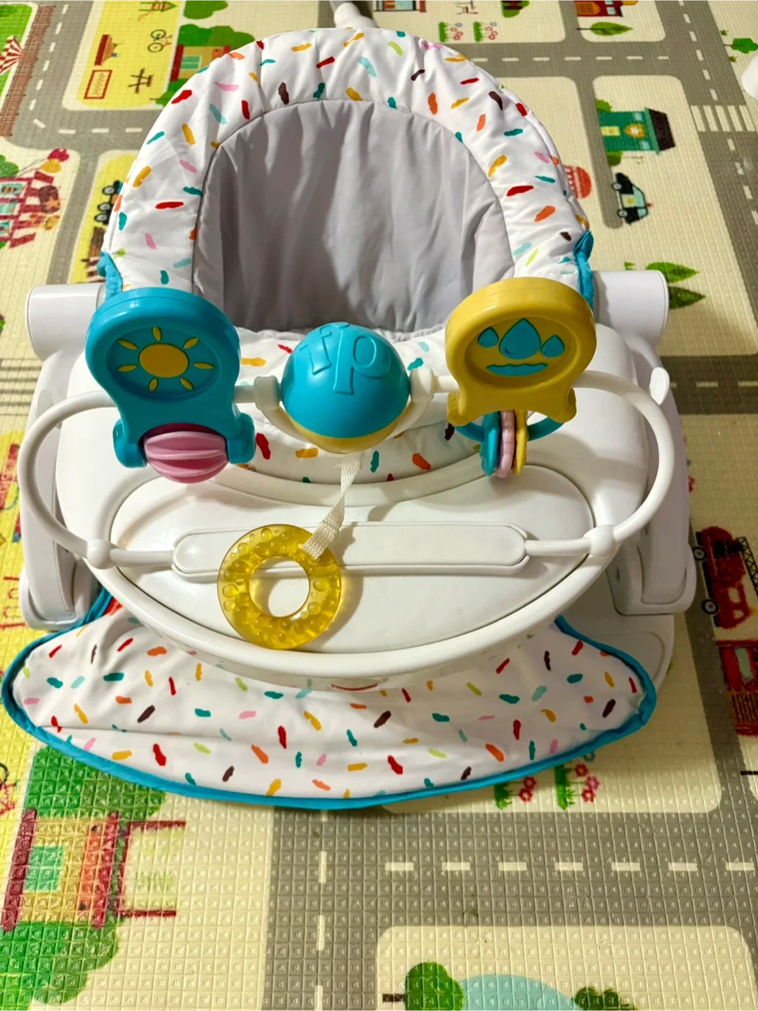 Fisher-Price Sit-Me-Up Floor Seat thumbnail
