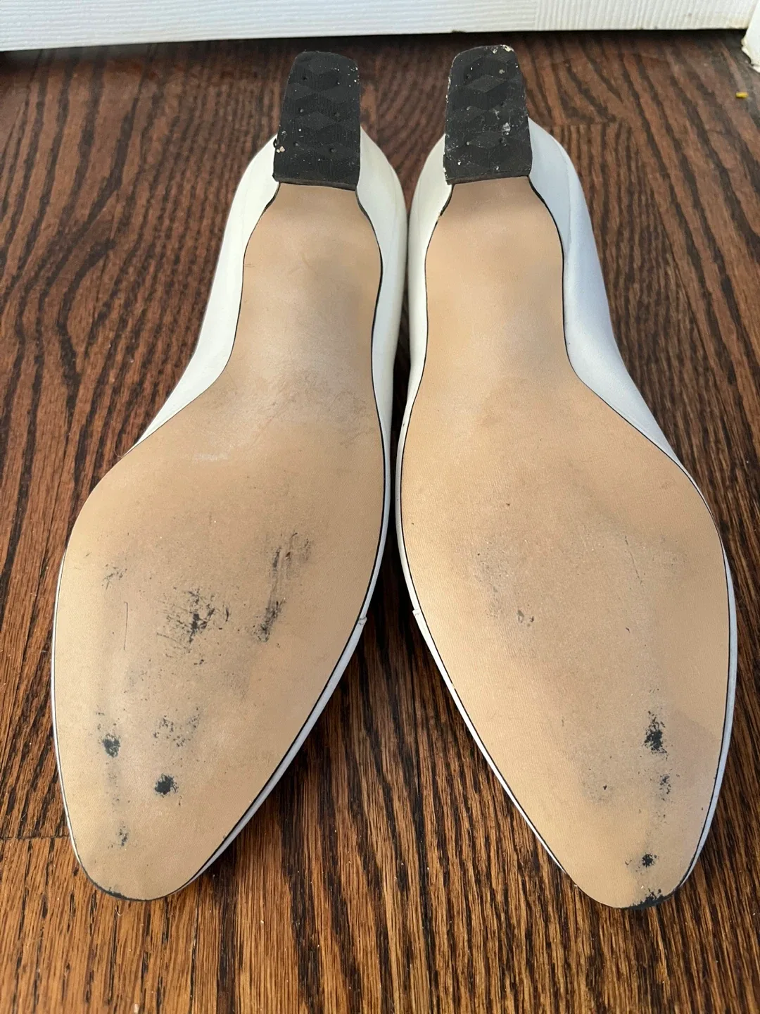 Naturalizer White Leather Heels - Size 7 🥕 image indicator(5)