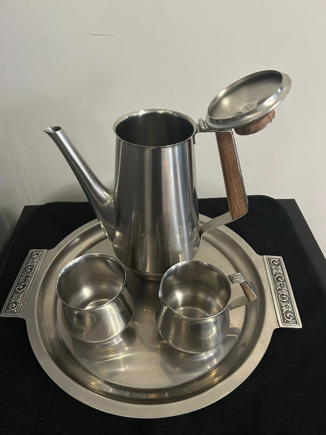 Vintage International Decorator Stainless Steel Tea Set