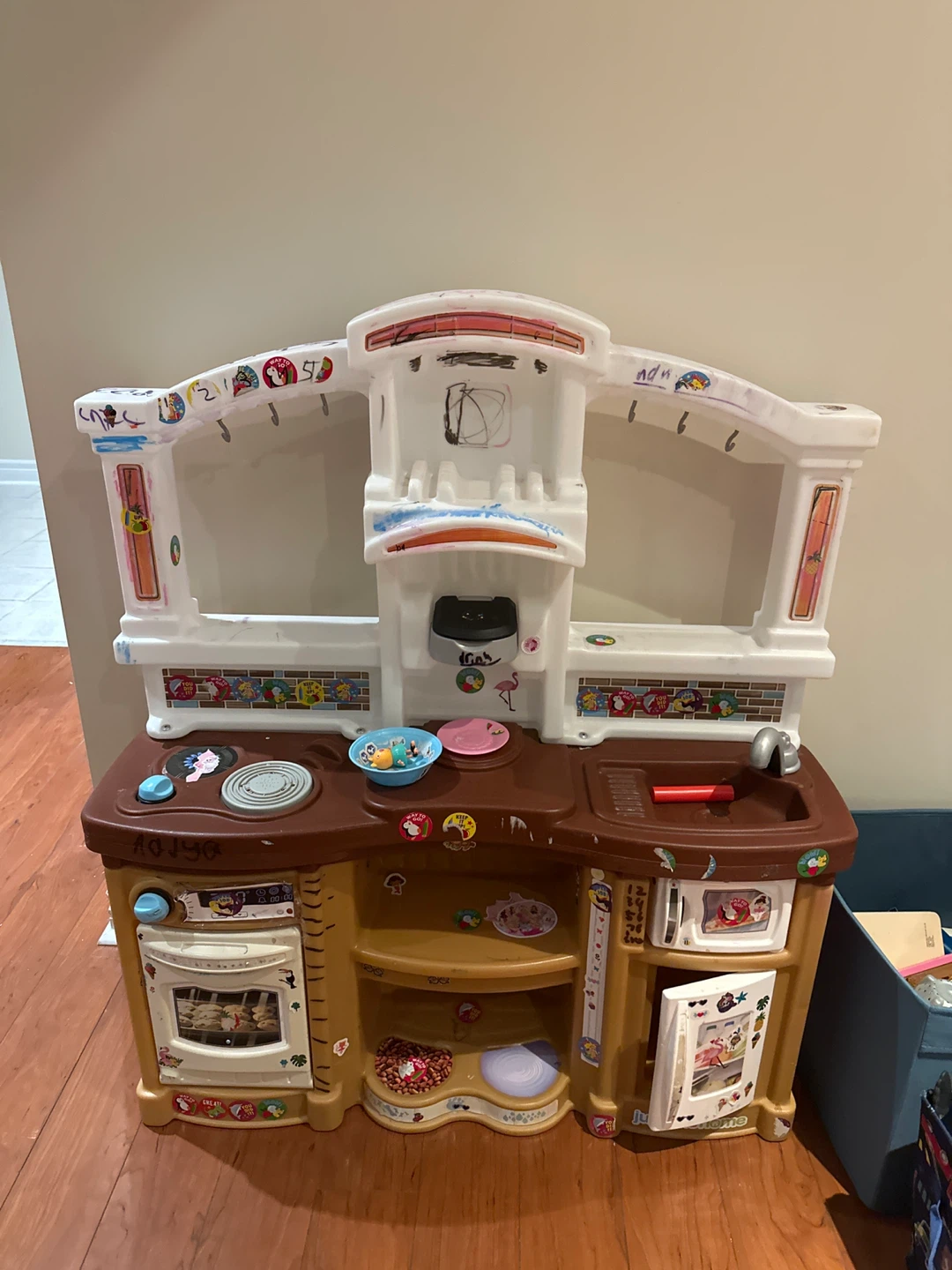 Little Tikes Play Kitchen