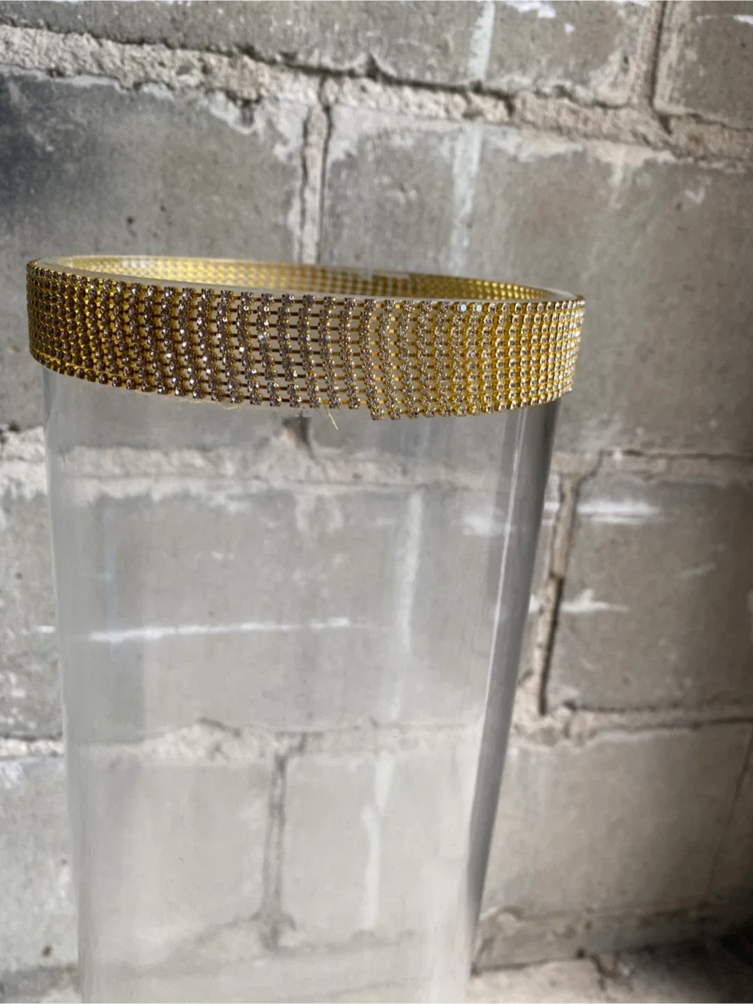 Tall Clear Vase with Gold Trim image indicator(2)