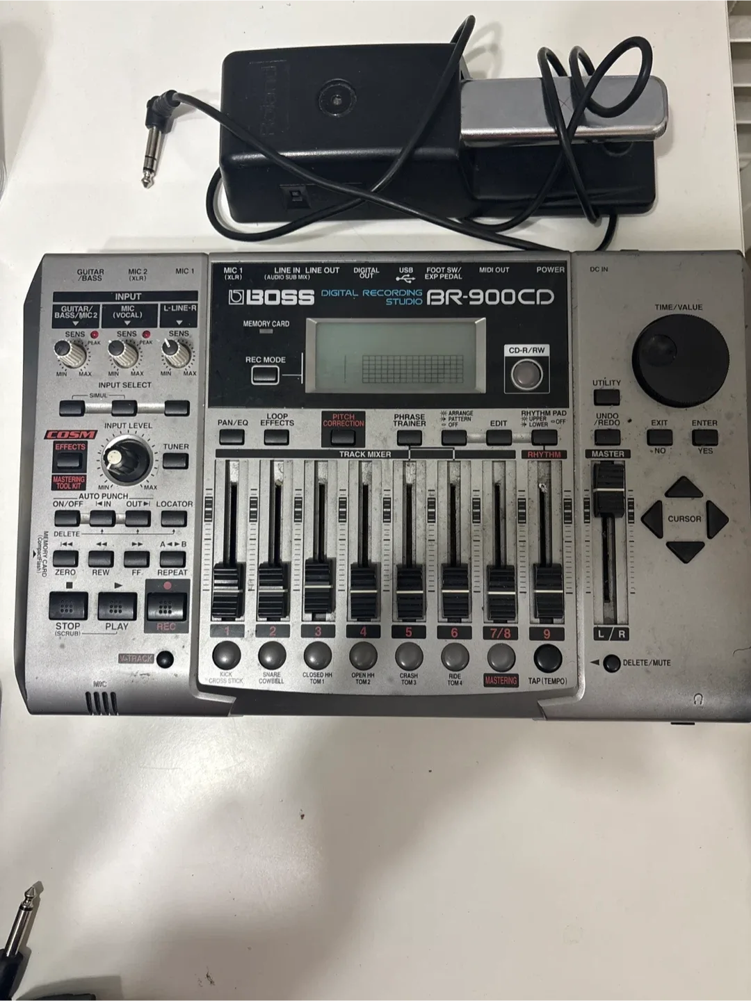 Boss BR-900CD Digital Recording Studio thumbnail