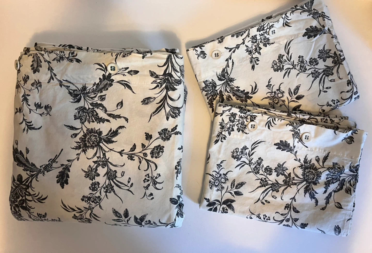 100% Cotton Duvet Cover & Shams (3pcs.)
