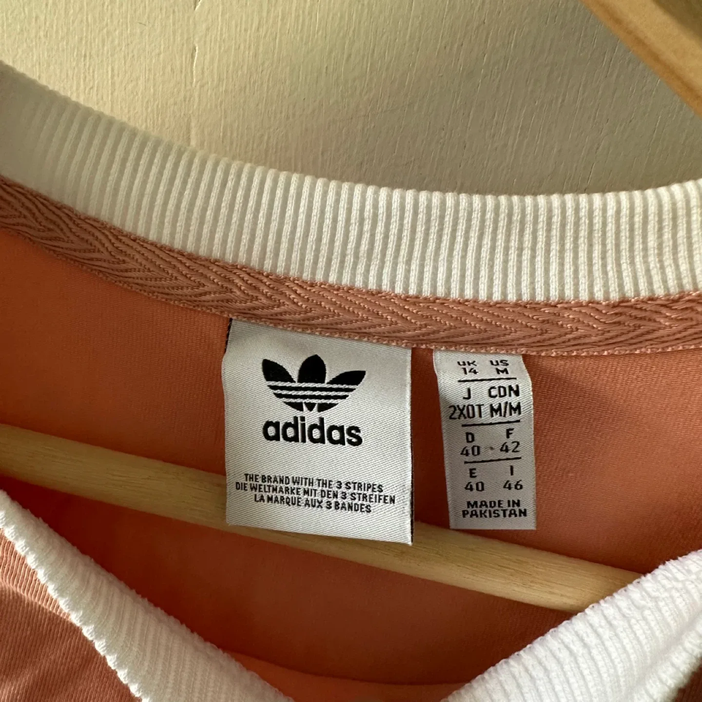 Pink and white Adidas dress image indicator(6)
