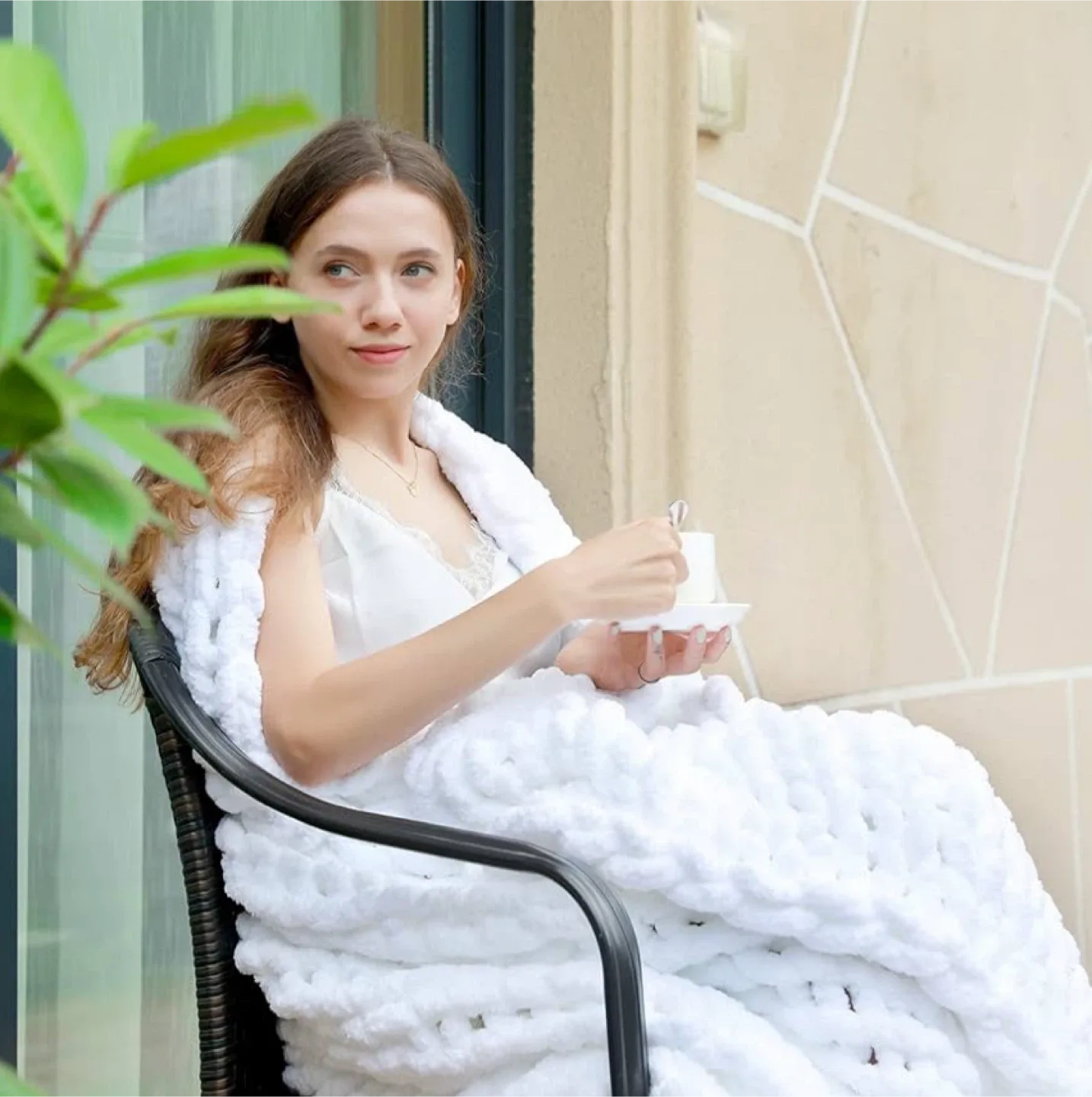 Luxurious Chunky Chenille Knit Blanket - White (60x80) image indicator(6)