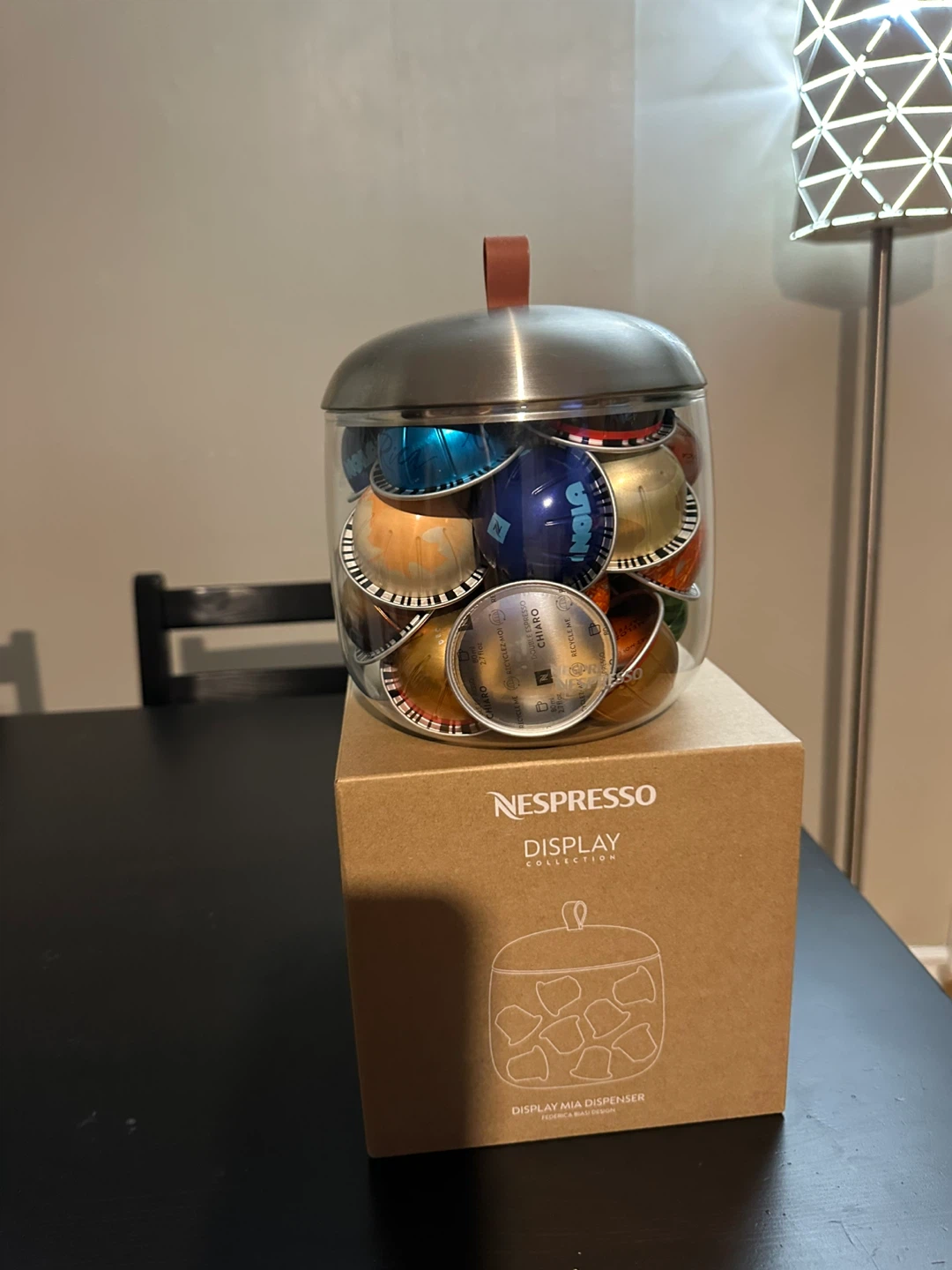 Nespresso Display Lume Dispenser