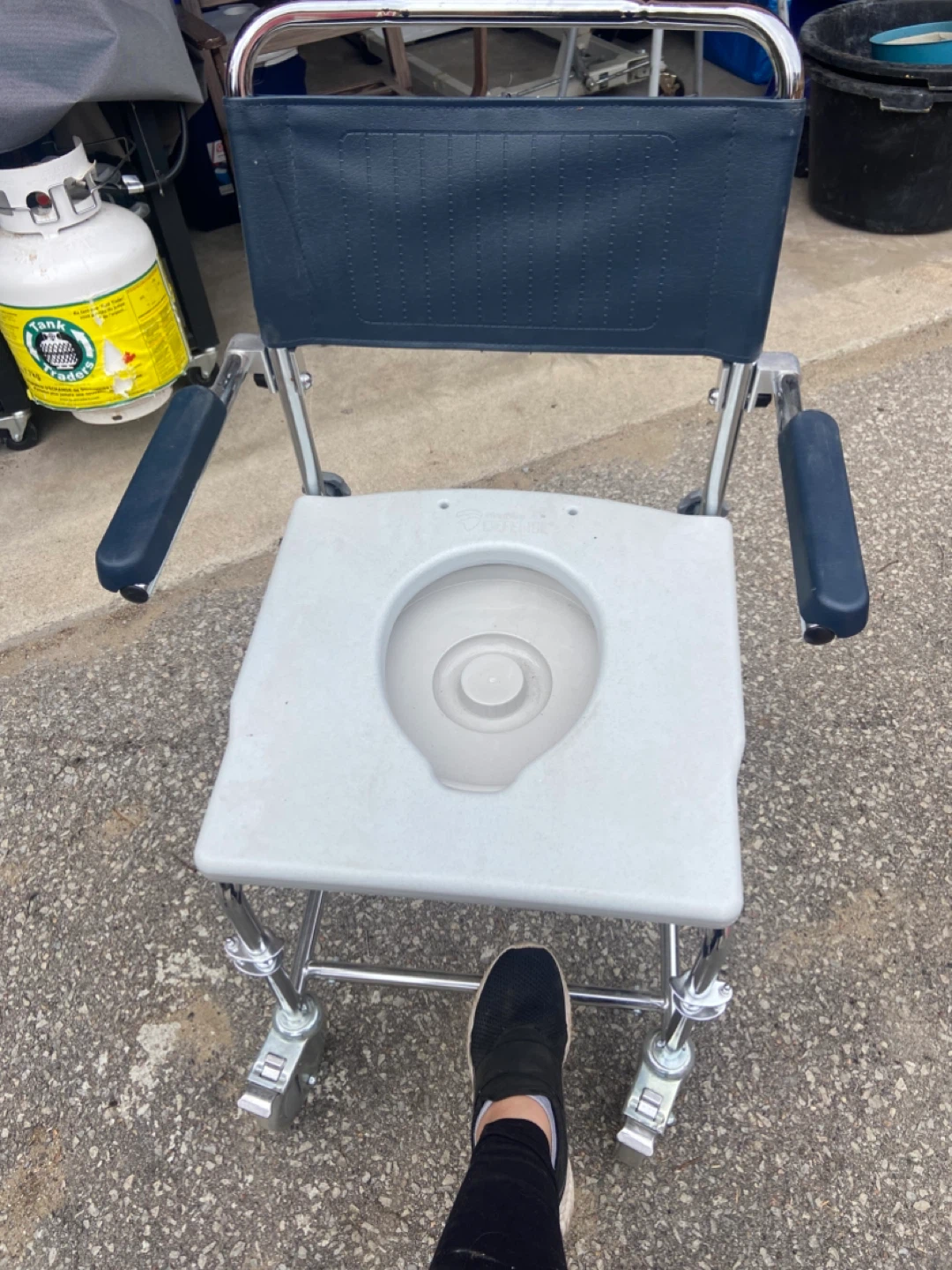 Rolling Commode Chair 🥕