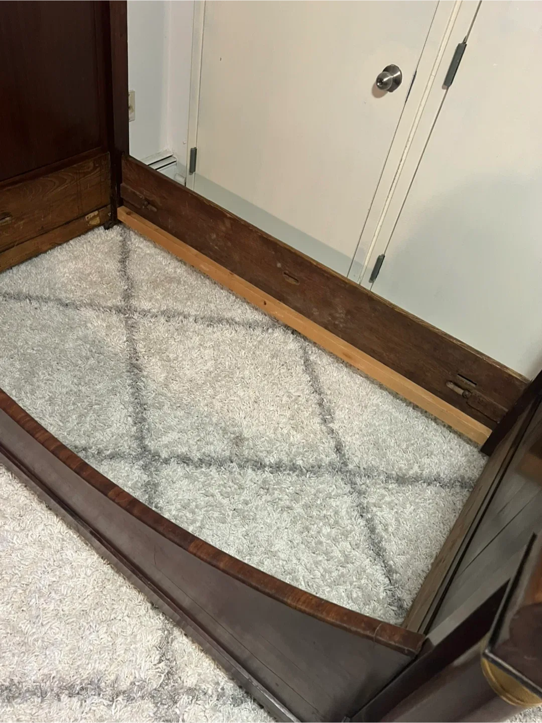 FREE - 17th or 18th-century Bed Frame - Delivery Extra image indicator(7)