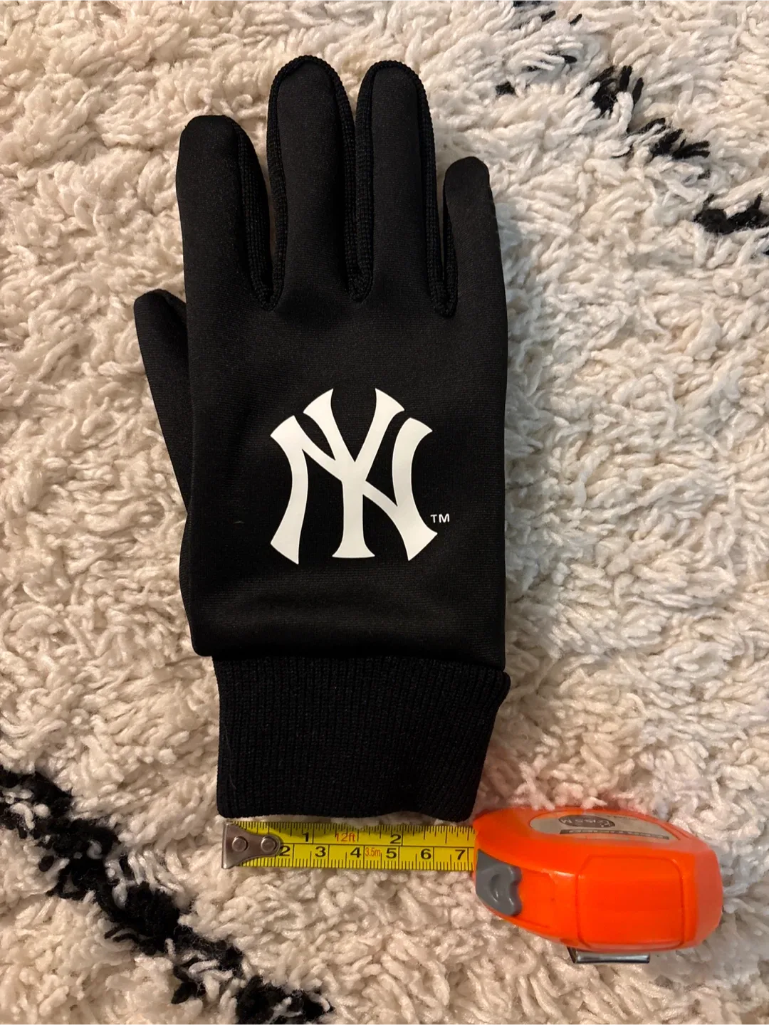 New York Yankees Black Gloves image indicator(7)