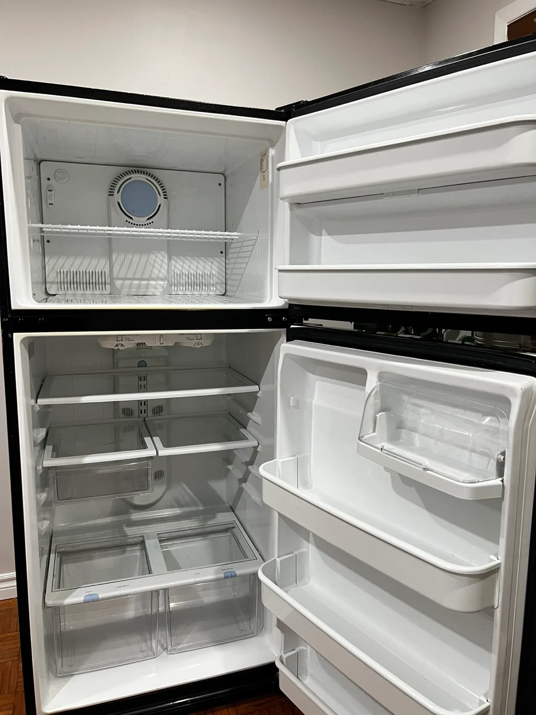 Magic Chef Stainless Steel Refrigerator image indicator(2)