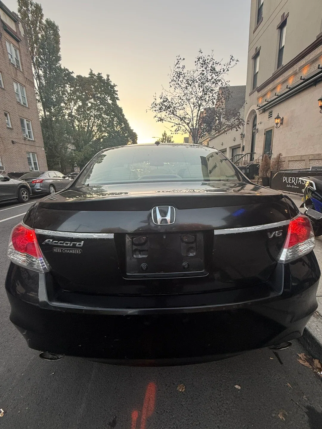 2010 Honda Accord EX-L V6 image indicator(10)