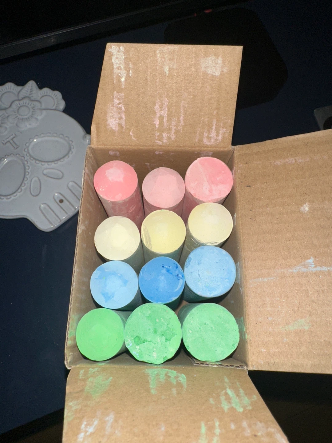 Sidewalk Chalk - 12 Pieces & Balloons - photo 3