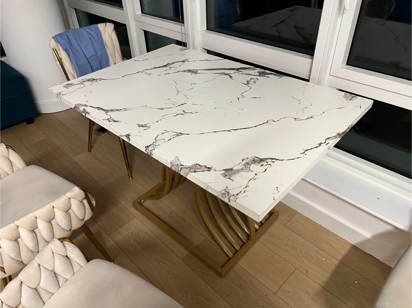 Dining Table with Gold Base 4 chairs
