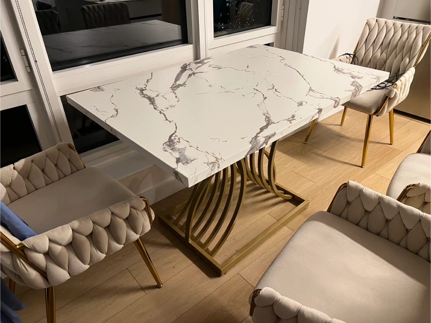 Dining Table with Gold Base 4 chairs - photo 2
