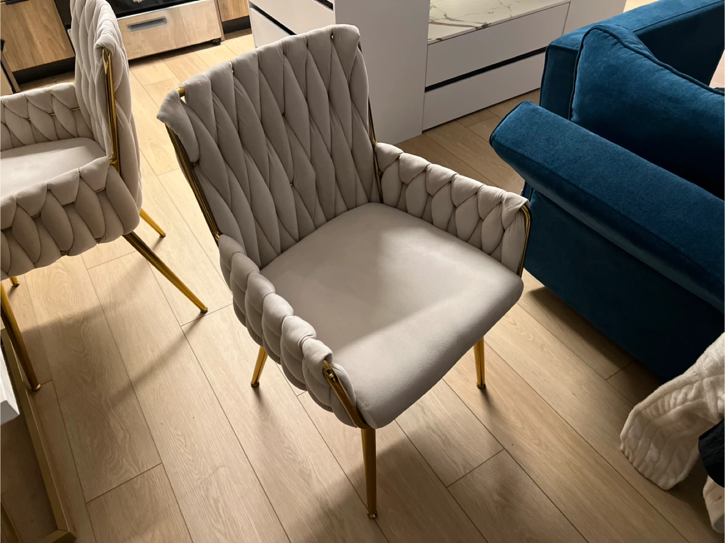 Dining Table with Gold Base 4 chairs - photo 4