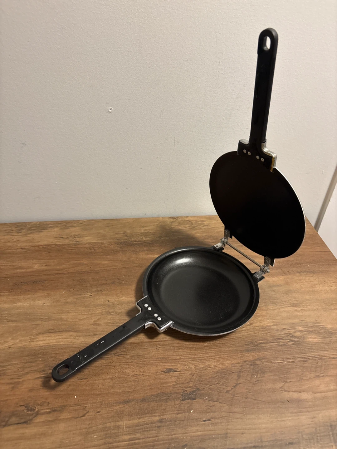 Vintage Perfect Pancake Pan Double  Aluminum Non Stick Pan - photo 3