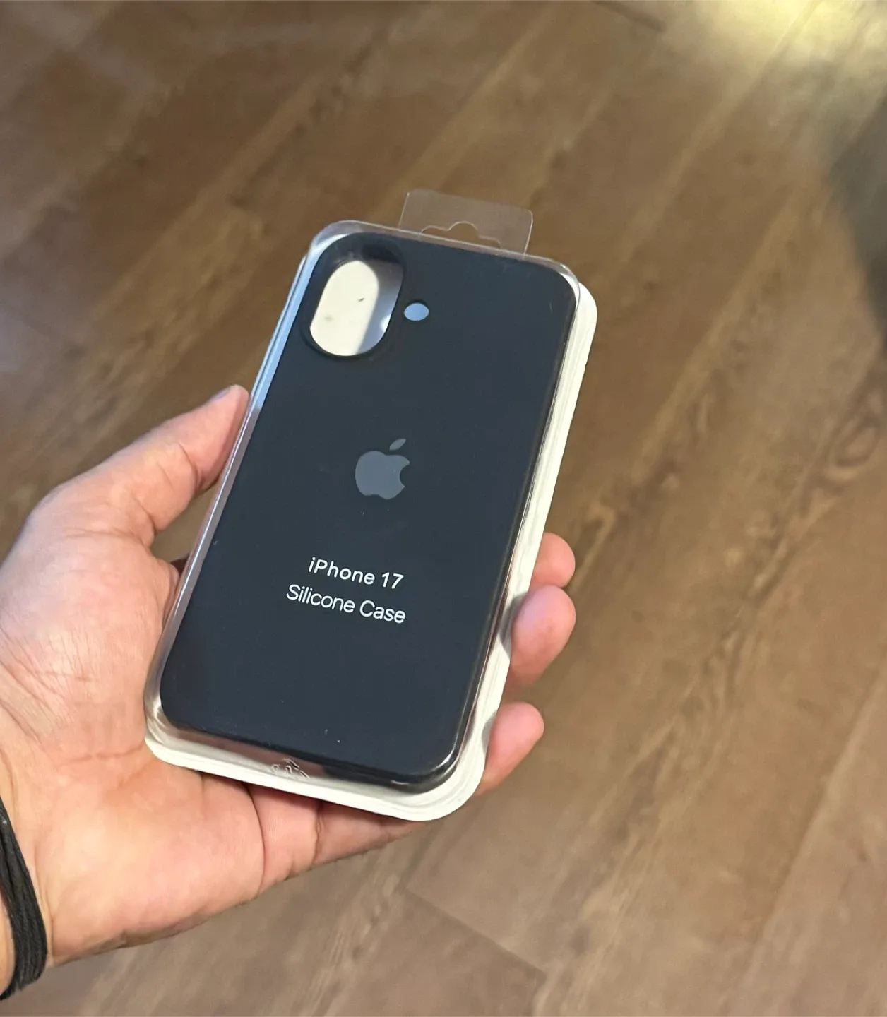 iPhone 17 silicone cover case *NEW* thumbnail