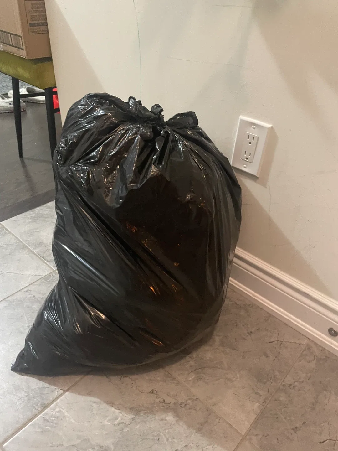 Kids' Clothing Bundle: Levi's, Gap, Nike & More! image indicator(7)