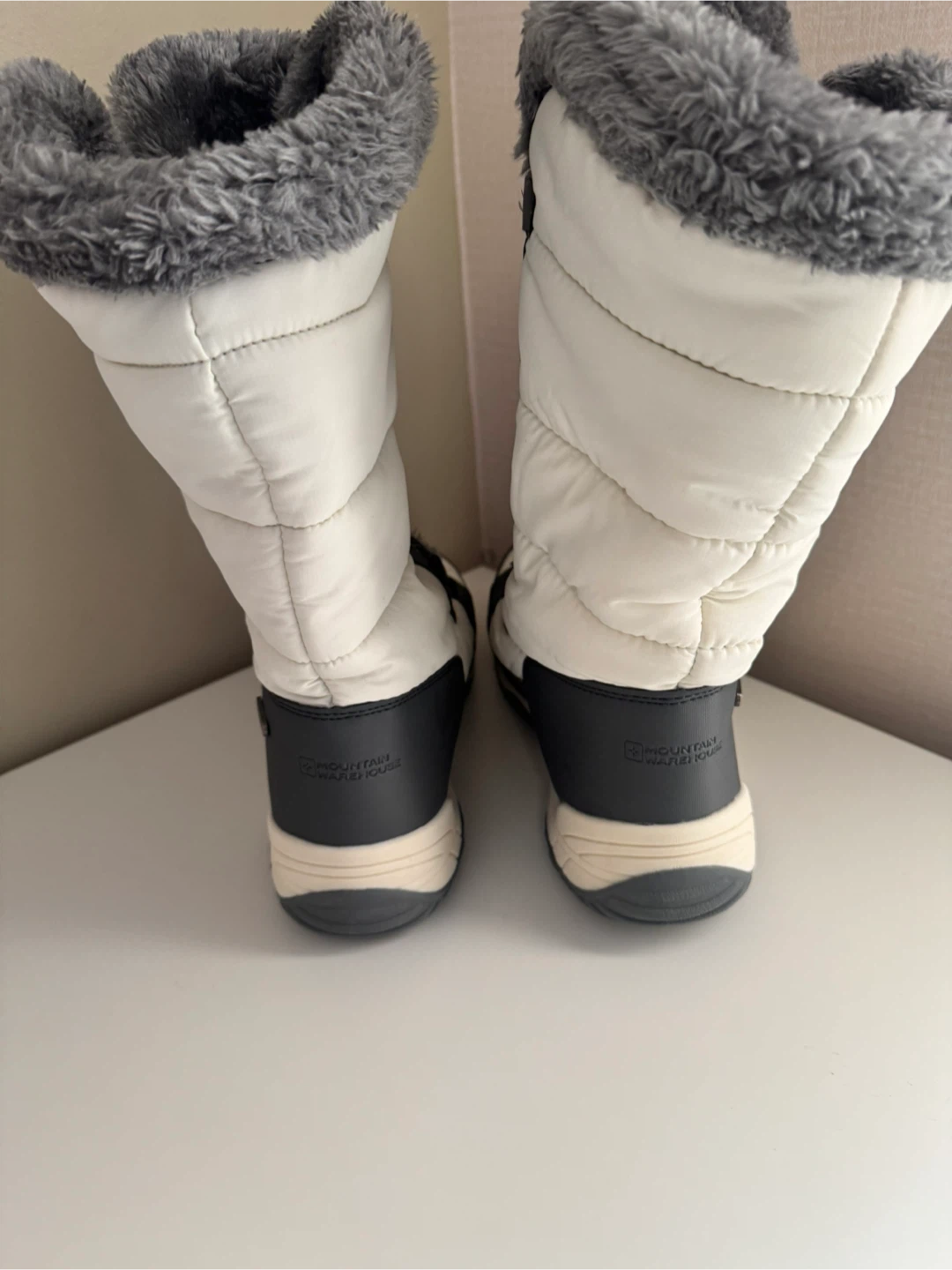 Woman’s Winter Boots - Size 8 - photo 3