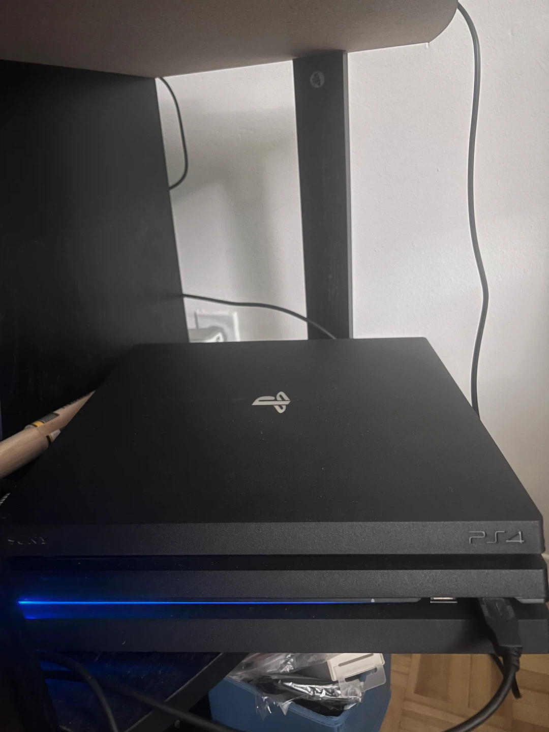 PlayStation 4 Pro Console & Controller - photo 2