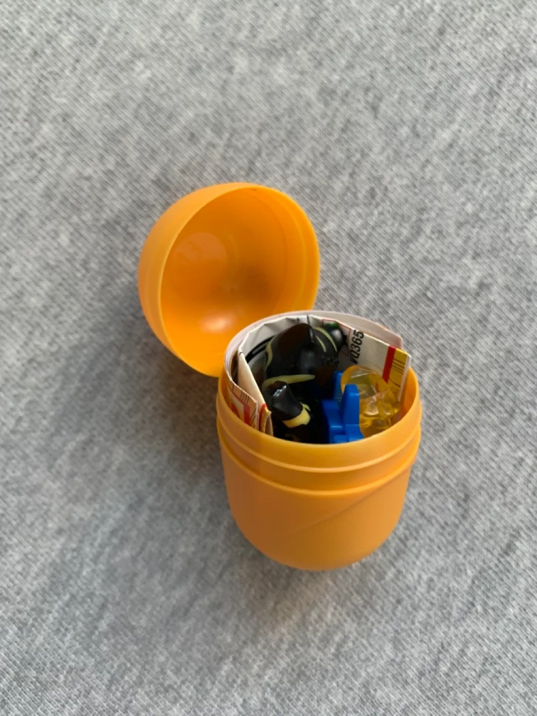 Kinder Joy Marvel Black Panther Toy thumbnail