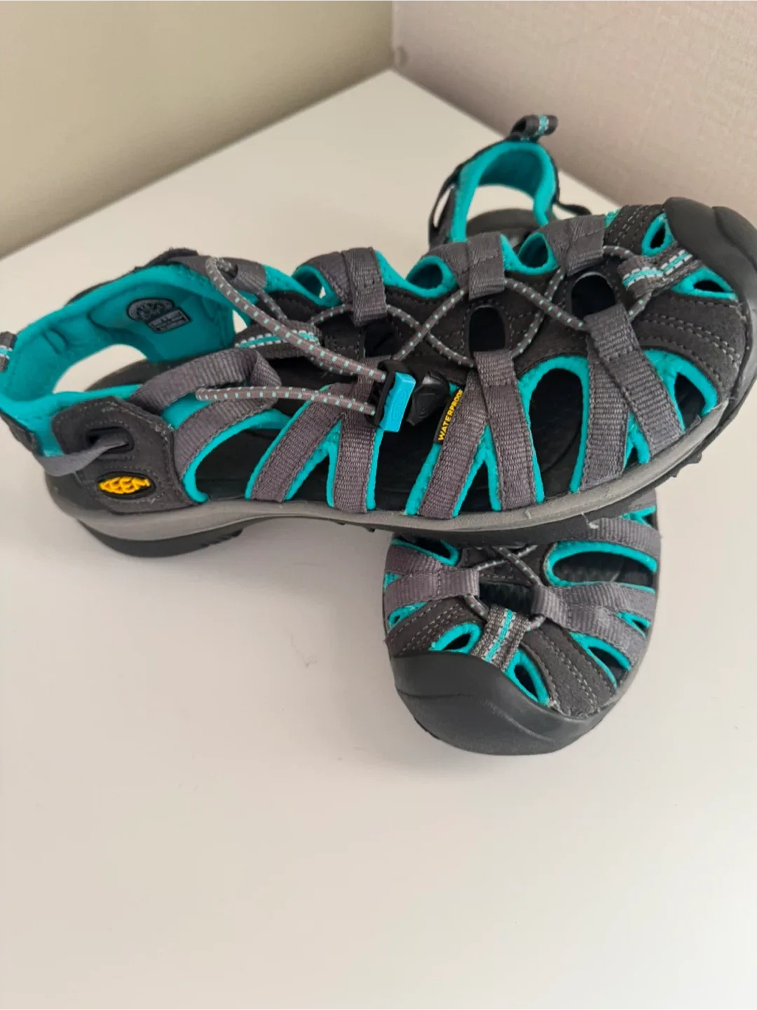 Keen Women's Water Sandals US 7.5 thumbnail