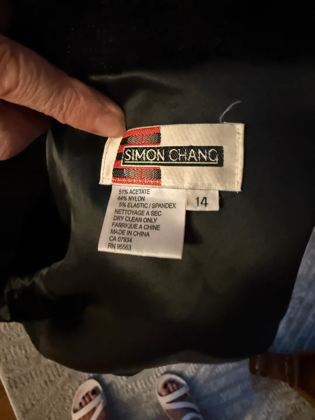 Simon Chang Black Cape - Size 14 image indicator(5)