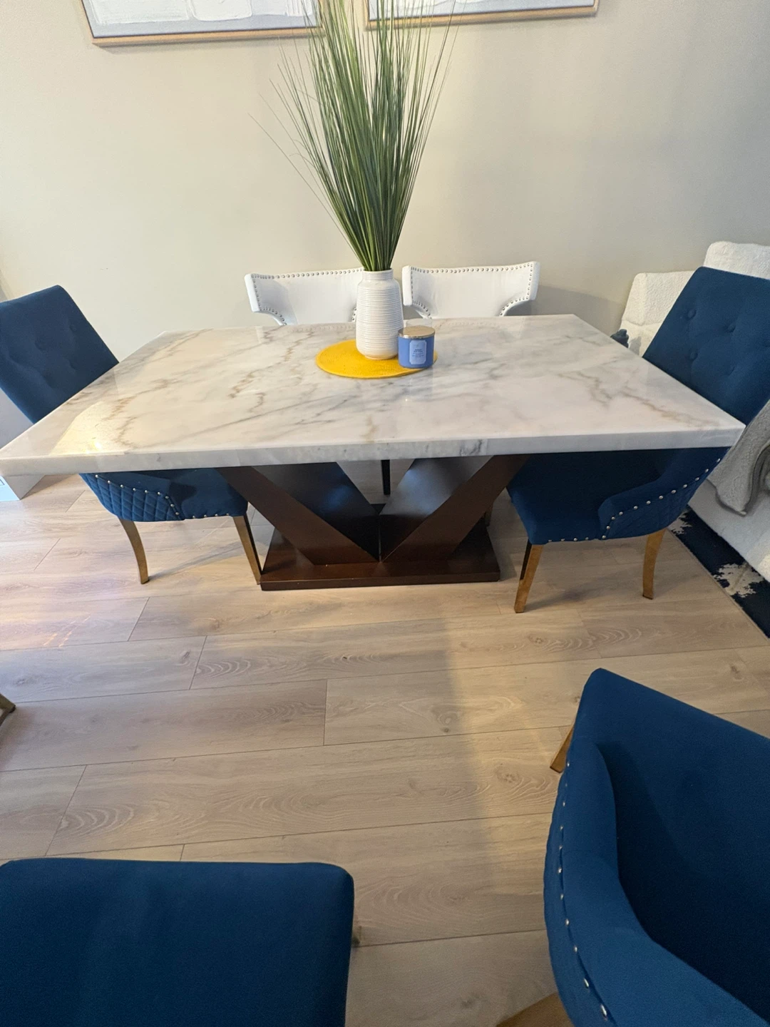 Dining Table with Blue Velvet Chairs - photo 3