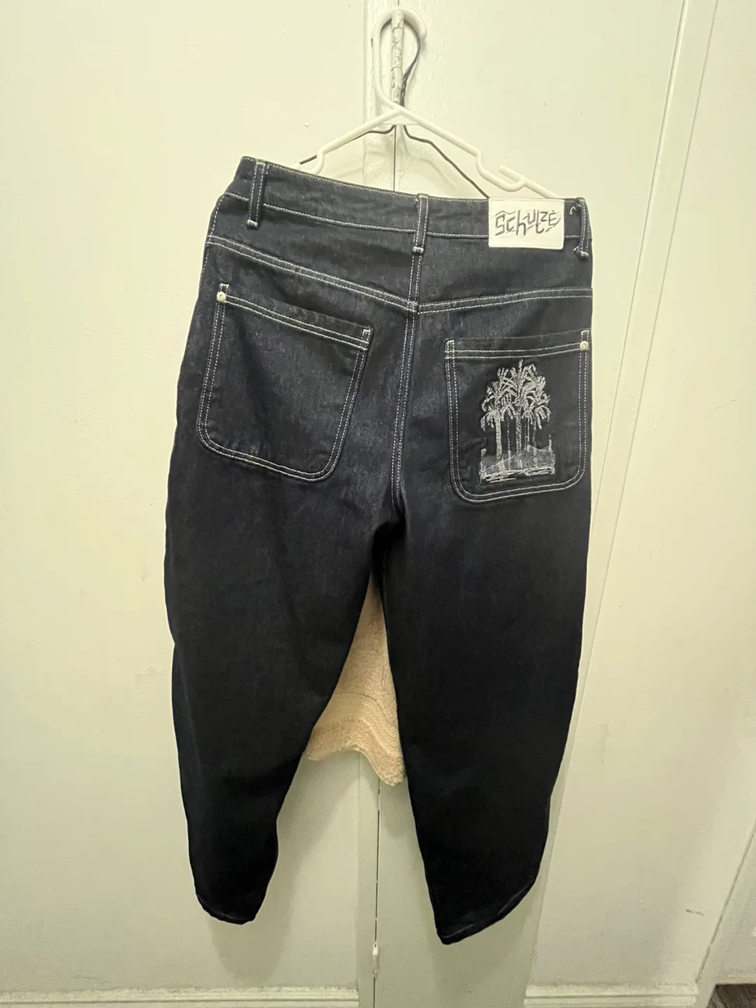 Derschutze Jeans - Size 28 image indicator(2)