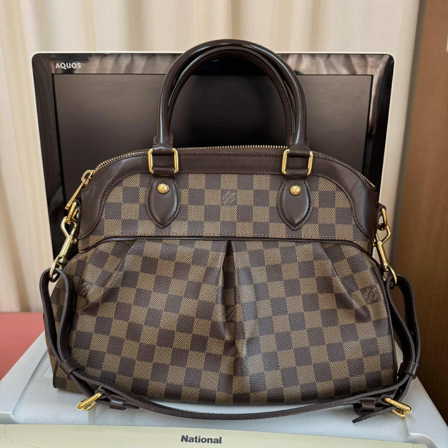AUTHENTIC Louis Vuitton Damier Ebene Hampstead PM thumbnail