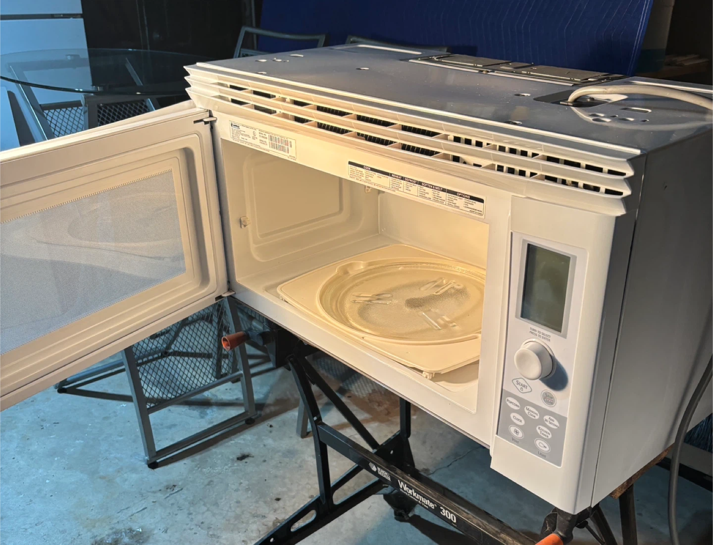 Kenmore Microwave and range vent- White - photo 2