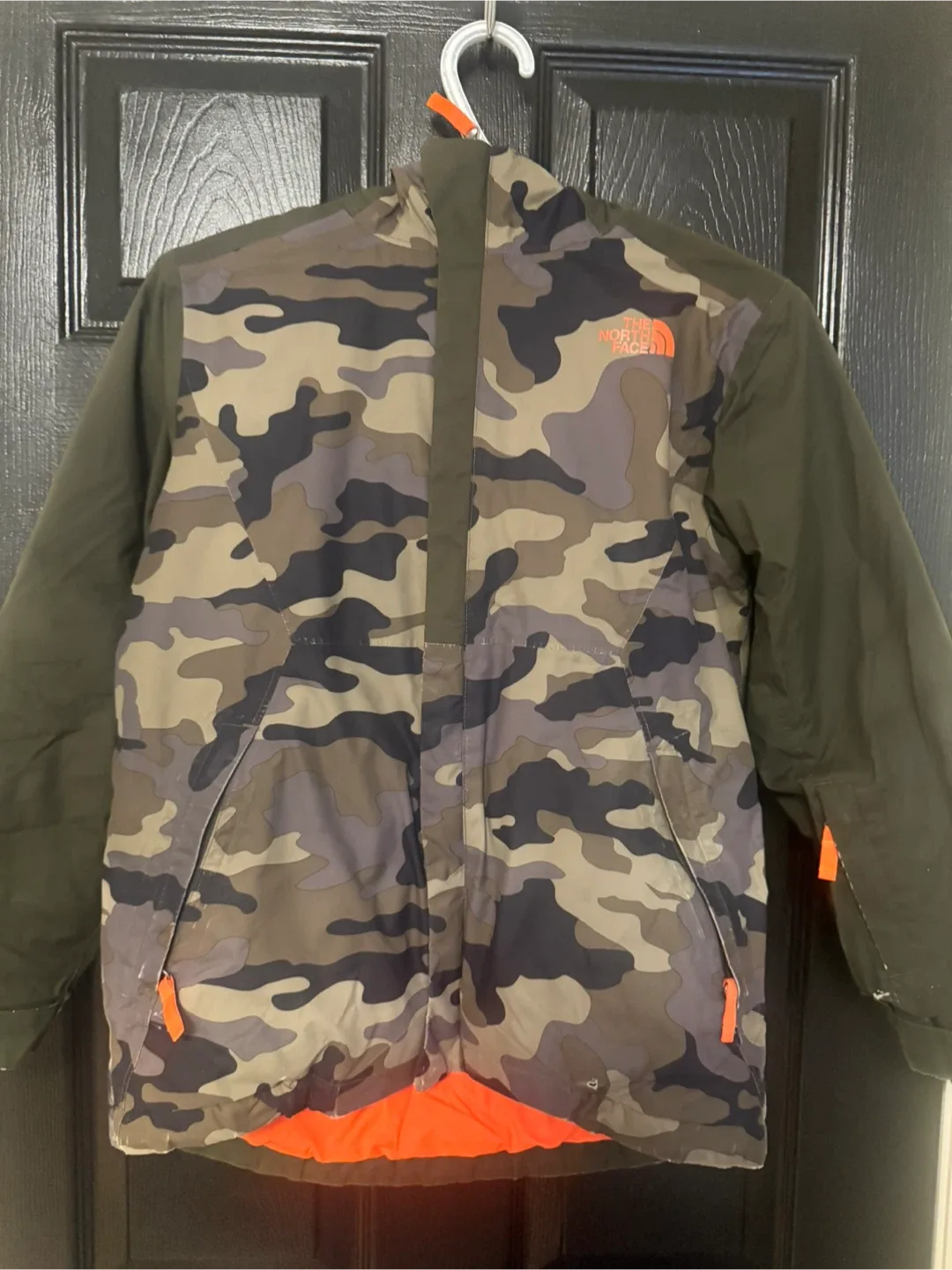 The North Face Boy's Camo Jacket - Size M (10/12) thumbnail