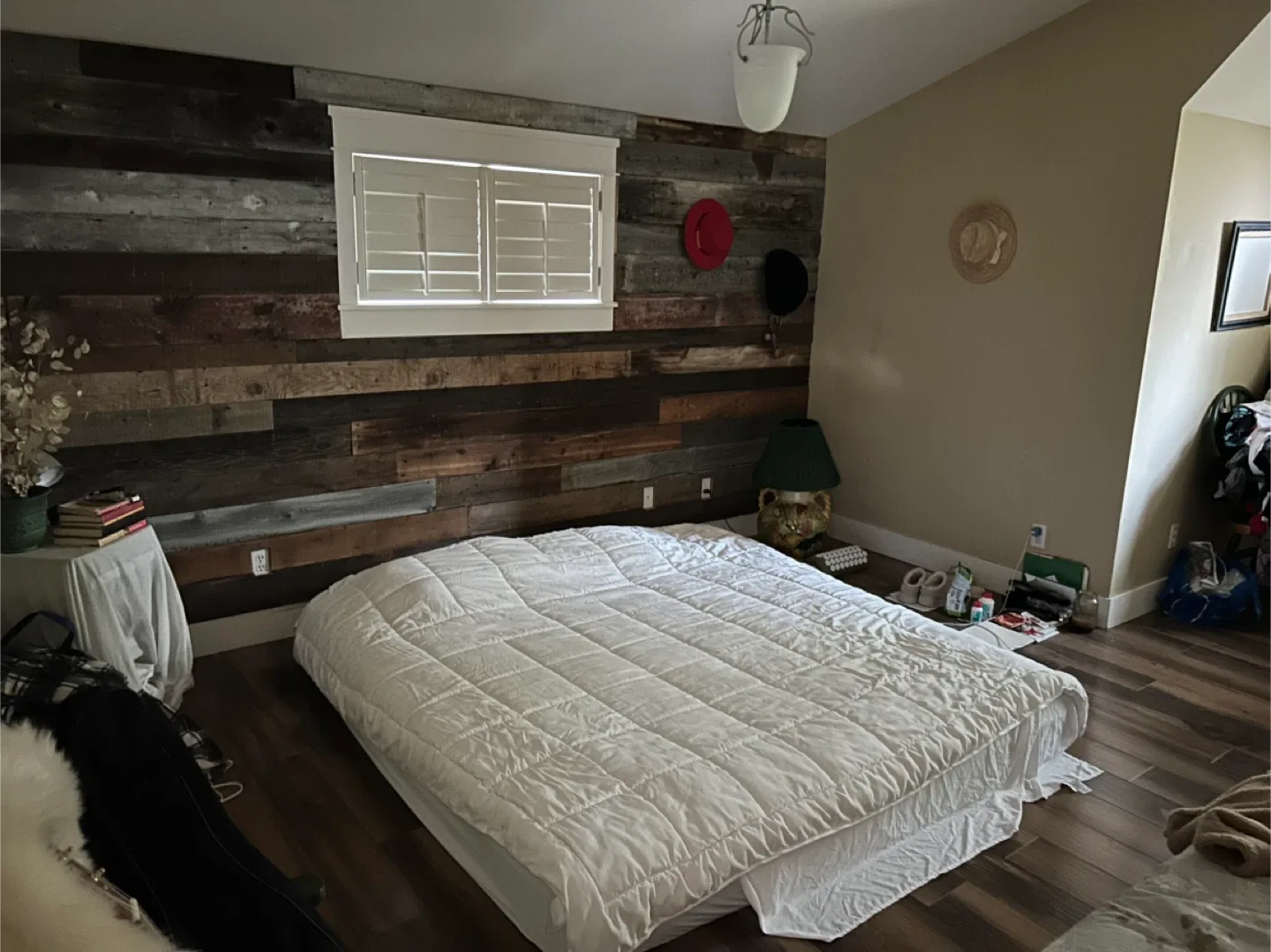 King size mattress sooo comfy thumbnail