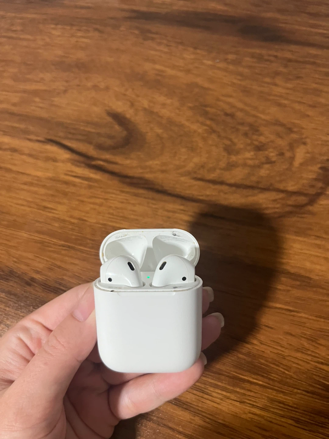 Apple AirPods First Generation - photo 3