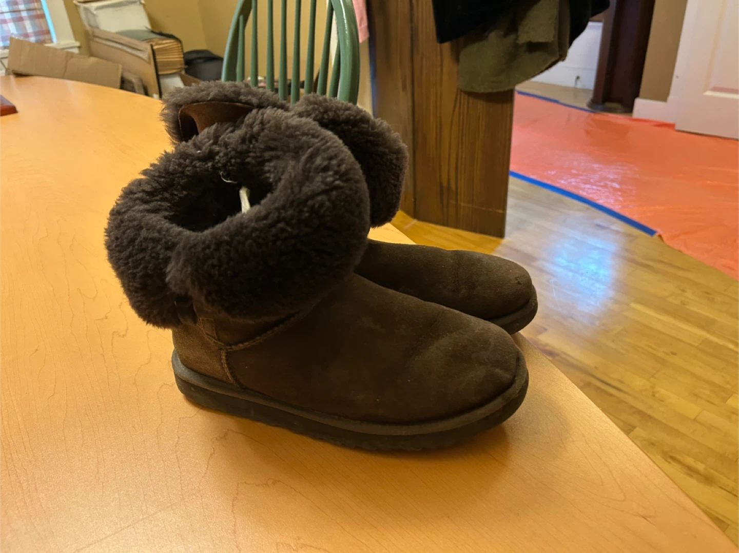 Ugg boots Size 9 Ugg Boots pick up after November 26 - photo 5