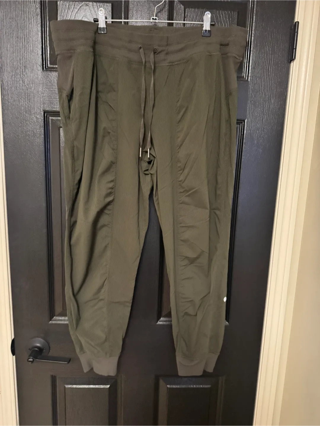 Lululemon Olive Green Jogger Pants Size 18 Plus Size thumbnail