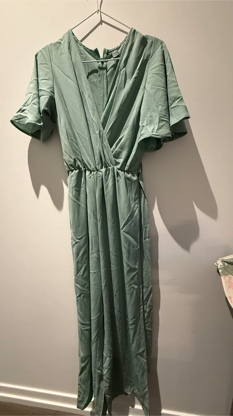 Green Jumpsuit image indicator(2)