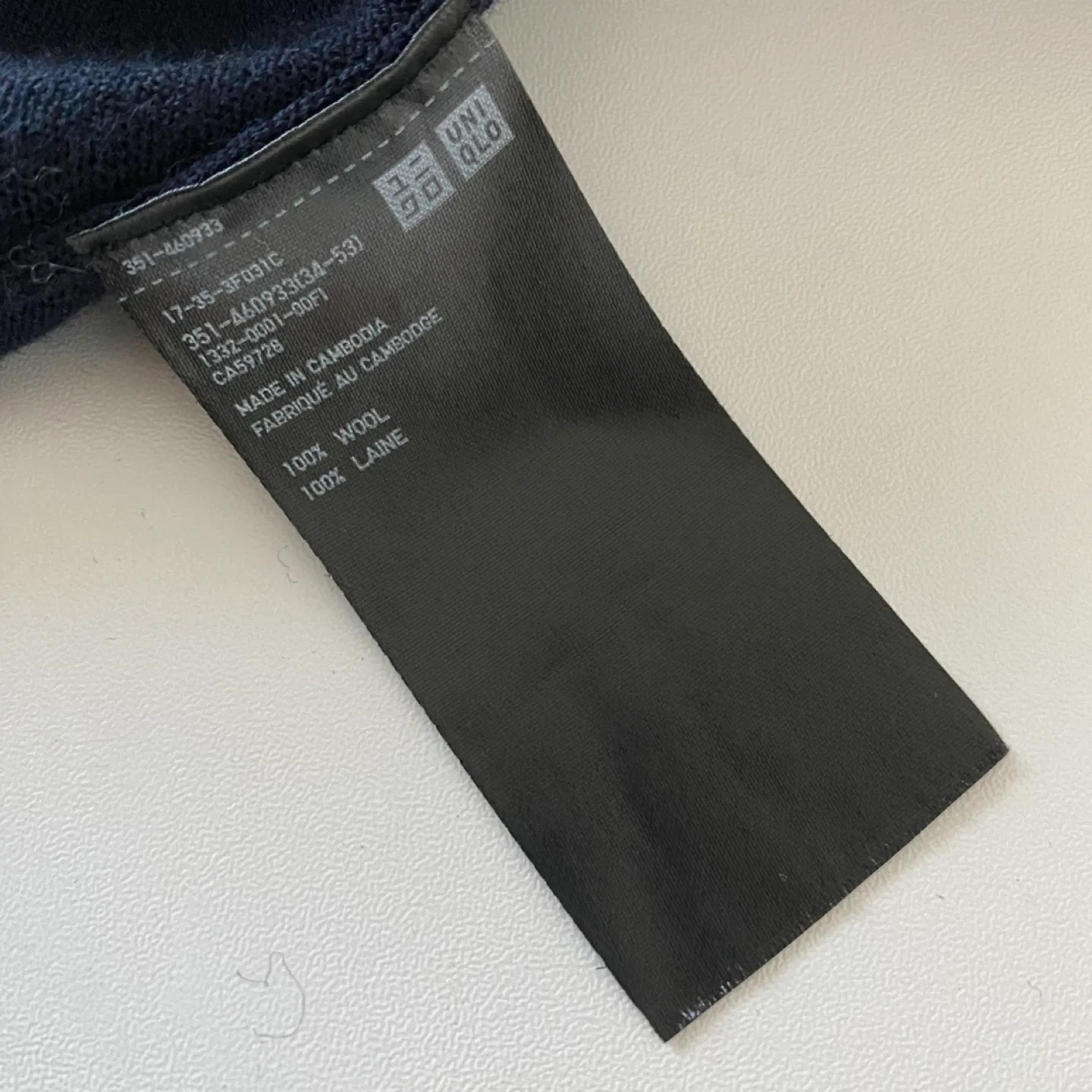 Uniqlo Classic 100% Merino Wool Crewneck Sweater image indicator(8)