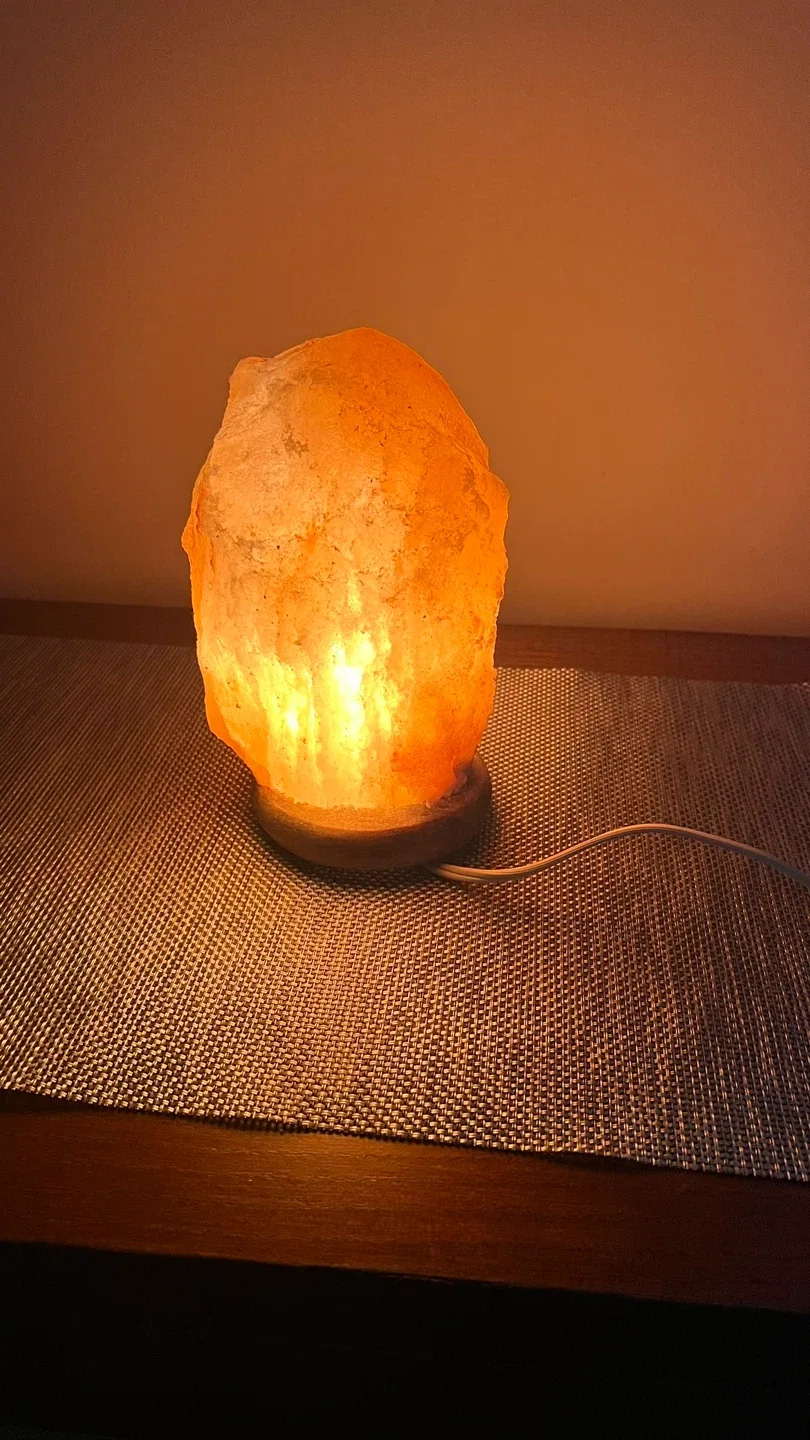 Pink Himalayan Salt Lamp  🥕 thumbnail