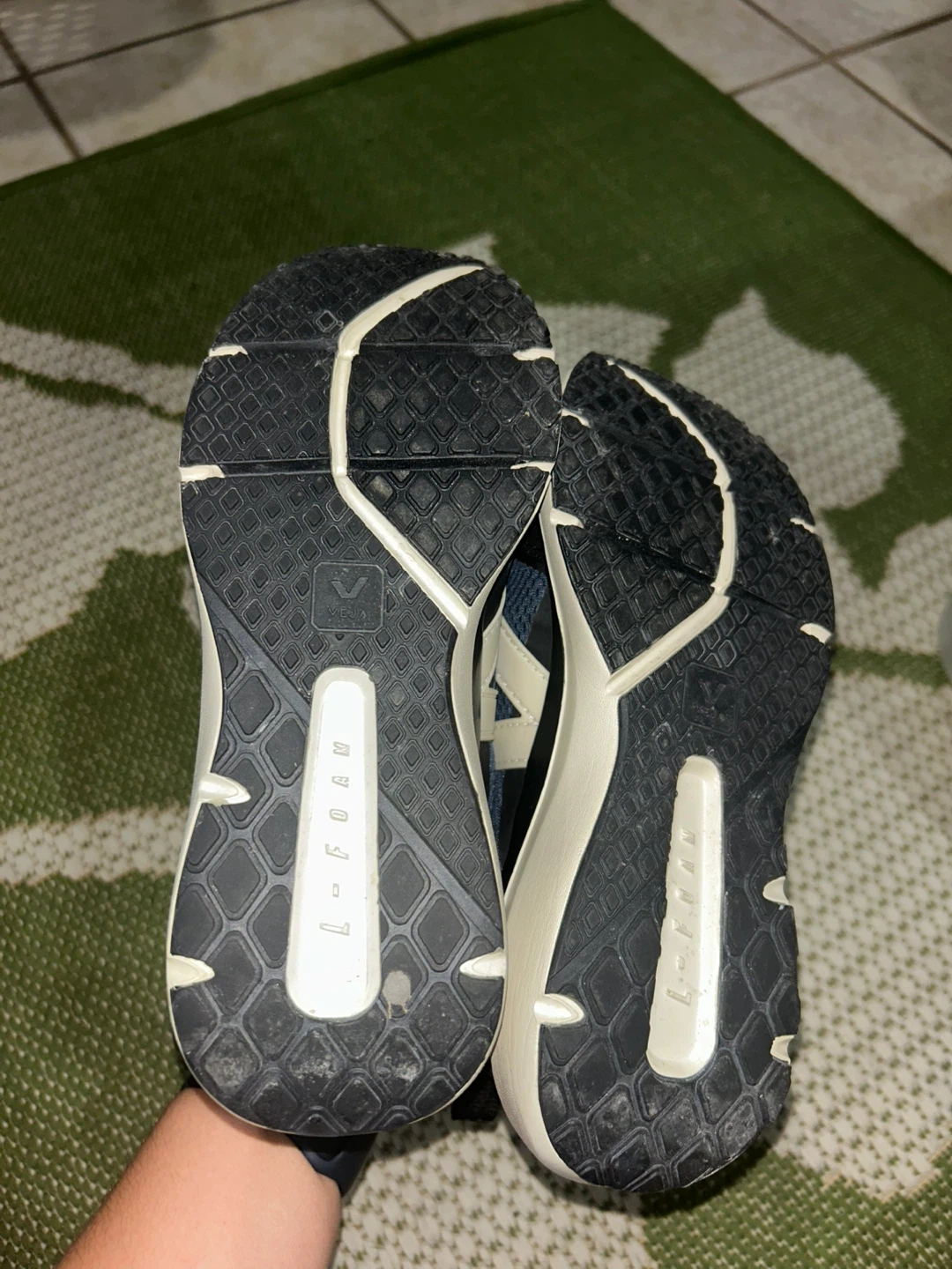 Veja Condor 3 Running Shoes - Size 5 US - photo 2
