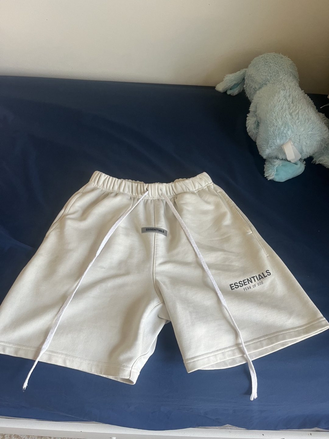 Essentials Fear of God Shorts - Cream