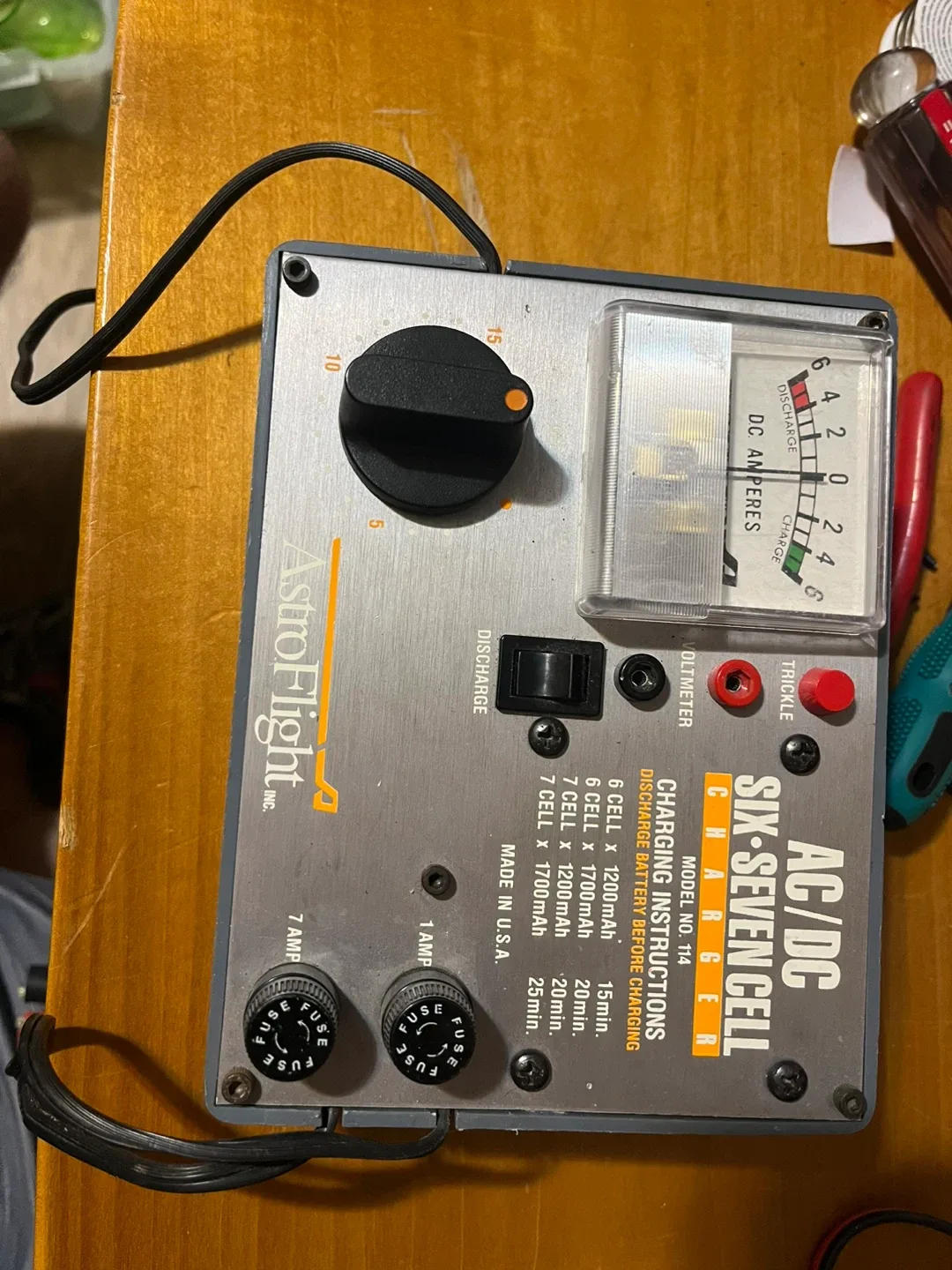 AstroFlight AC/DC Six-Seven Cell Charger thumbnail
